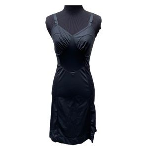 VINTAGE Women’s Adjustable Lingerie Sz 32 per tag SEE Measurements